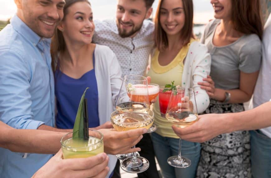 Descubre el Cóctel Sin Alcohol Esencial para Refrescarte en Mayo: ¡Tu Guía Últimate!